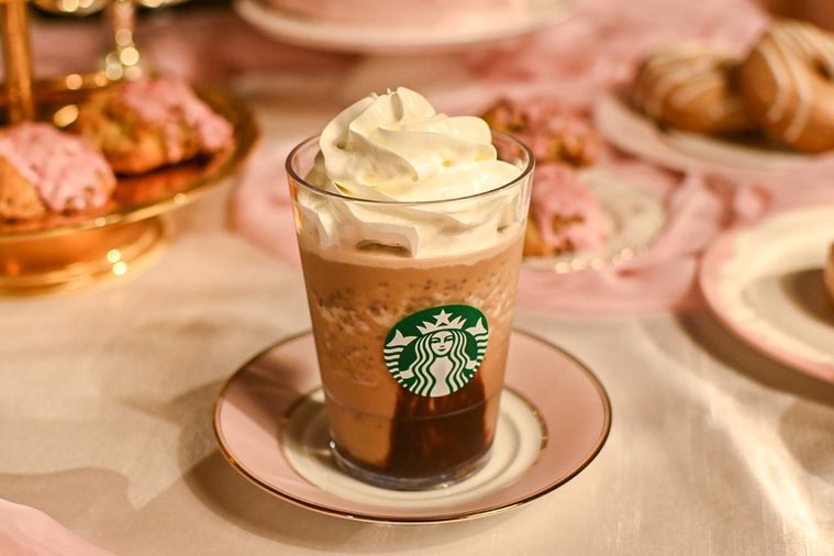 ドリンクを斜めから