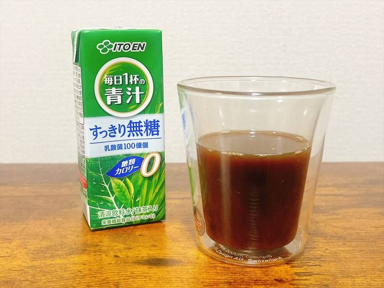 美酢の青汁割りと紙パックの青汁