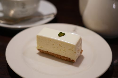 赤坂 しろたえ に取材 レアチーズケーキが愛される理由 その他おすすめメニューなどを紹介 Macaroni