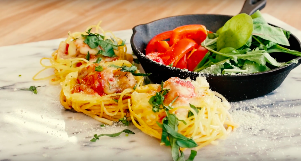 まるでケーキ！クルクル巻いた「パスタネスト」がオシャレ♩ - macaroni