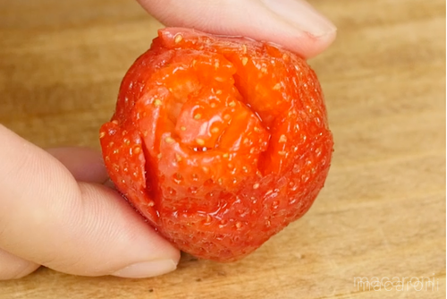 バラにもハートにも大変身 イチゴの飾り切りの作り方まとめ Macaroni