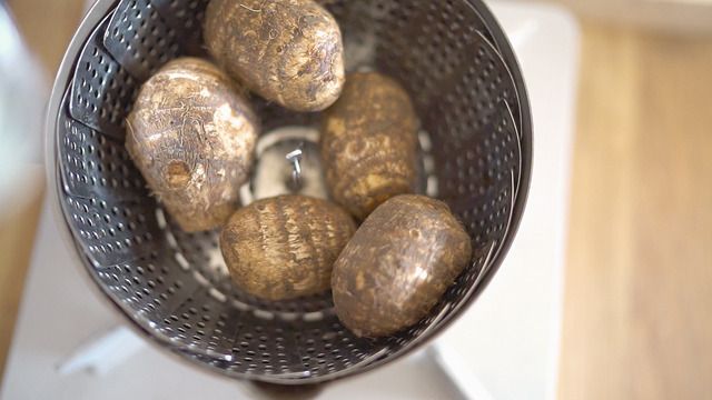 しっとりサックサク♪さといもを使ったコロッケの作り方の画像