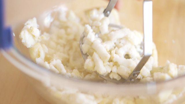 しっとりサックサク♪さといもを使ったコロッケの作り方の画像