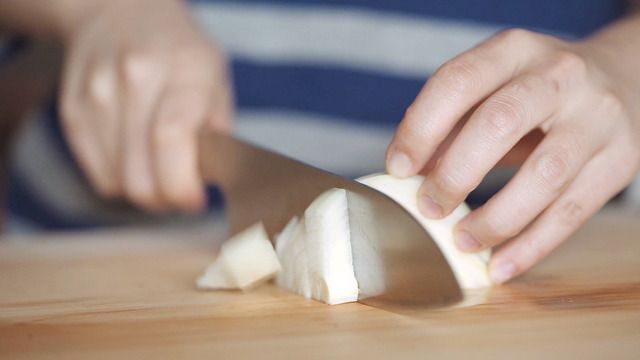 しっとりサックサク♪さといもを使ったコロッケの作り方の画像