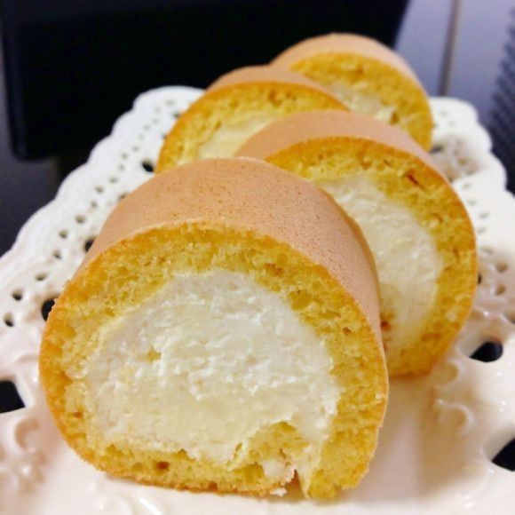 あなたはしっとり？ふわふわ？人気ロールケーキレシピ5選 macaroni