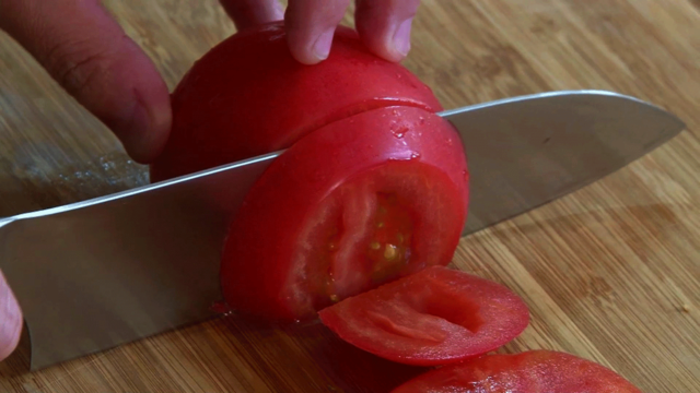 カリカリベーコンと卵とキャベツのシーザーサンドの作り方の画像