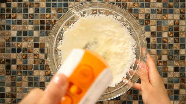 ふわっとろ食感。甘酸っぱさがクセになる「ムース風レアチーズケーキ」のレシピの画像