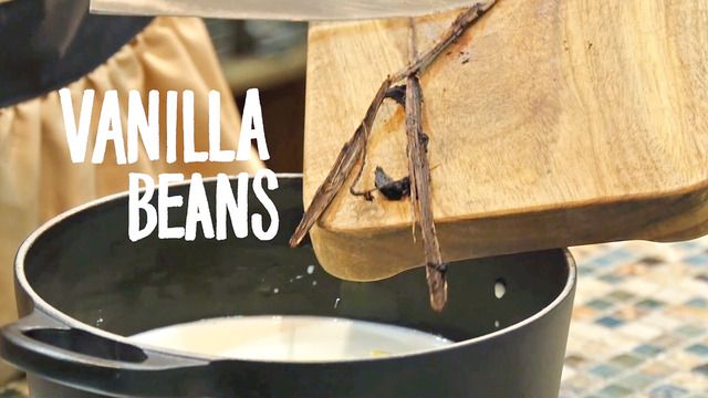 ブランデー香りにうっとり♩バニラ風味「カヌレ」のレシピの画像