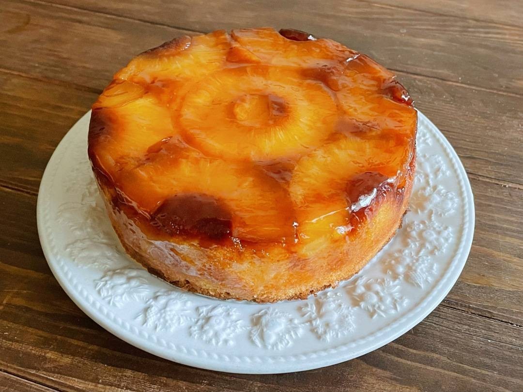 パイナップル缶で簡単！アップサイドダウンケーキの作り方 - macaroni