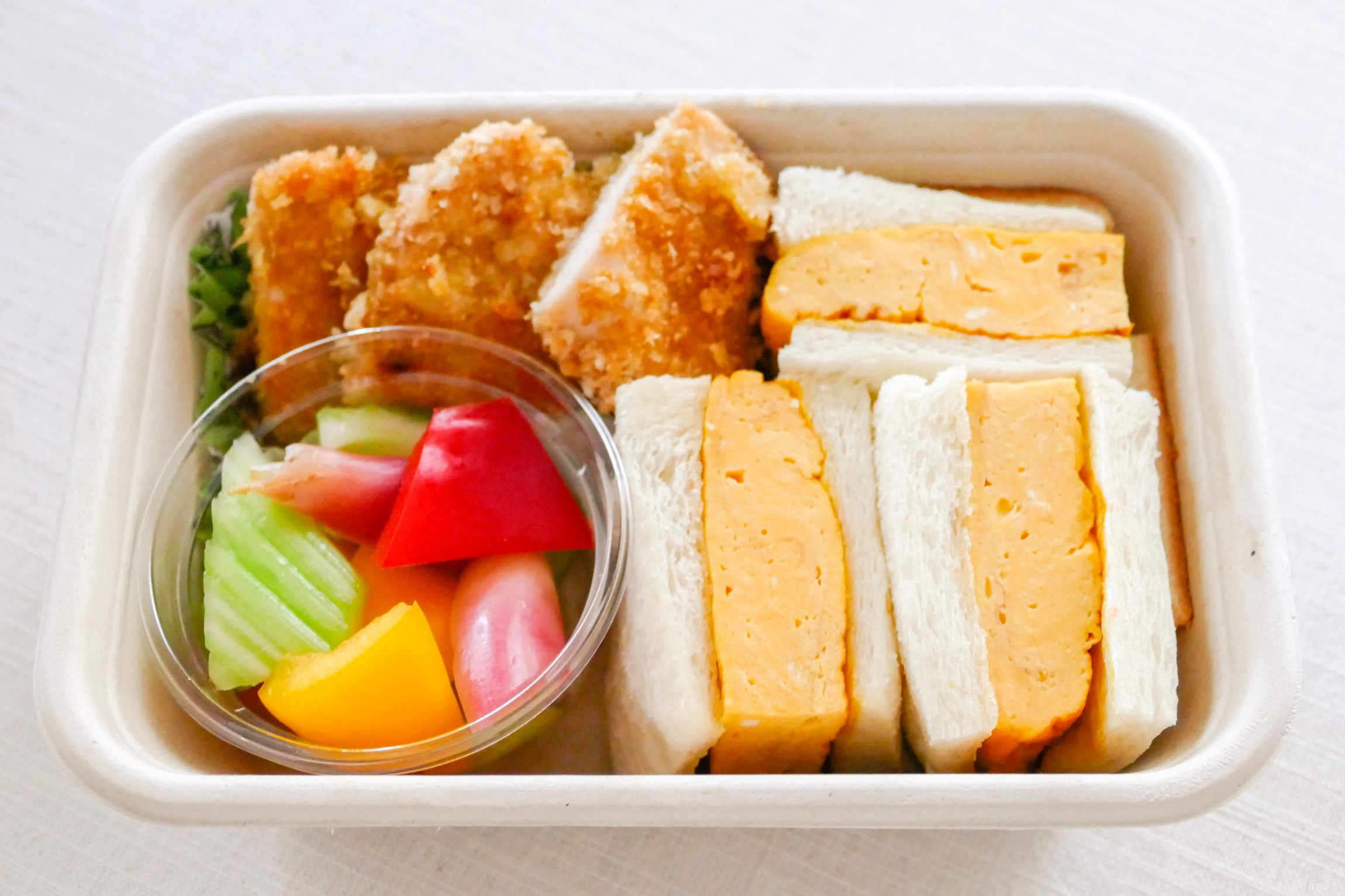 お弁当にもぴったり！卵焼きサンドイッチの作り方 - macaroni