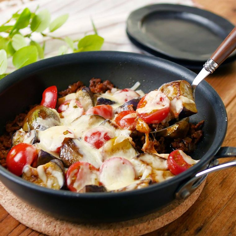 フライパンひとつで完結なすとひき肉のミートグラタン風