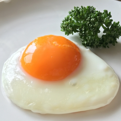 こんなに簡単なの⁉︎ いつもの目玉焼きをワンランクあげちゃう裏技