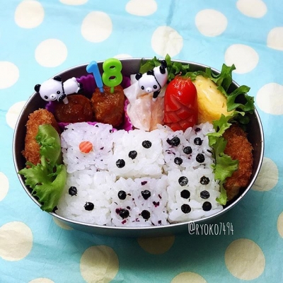 キャラ弁が苦手な方も簡単に!「サイコロおにぎり」のお弁当を作ろう