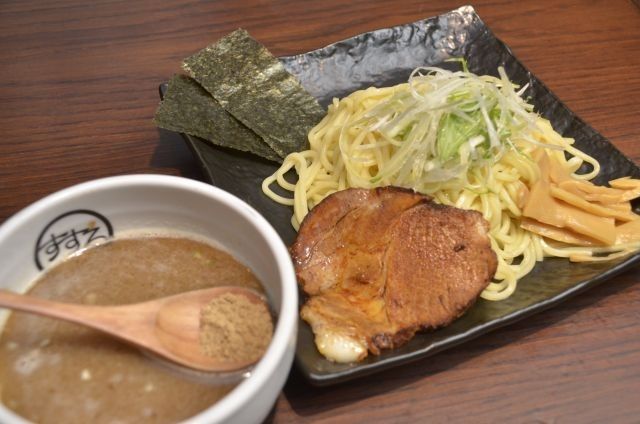 食べ方のキホン 女子のたしなみ 専門店に聞く つけ麺のスマートな食べ方 Macaroni