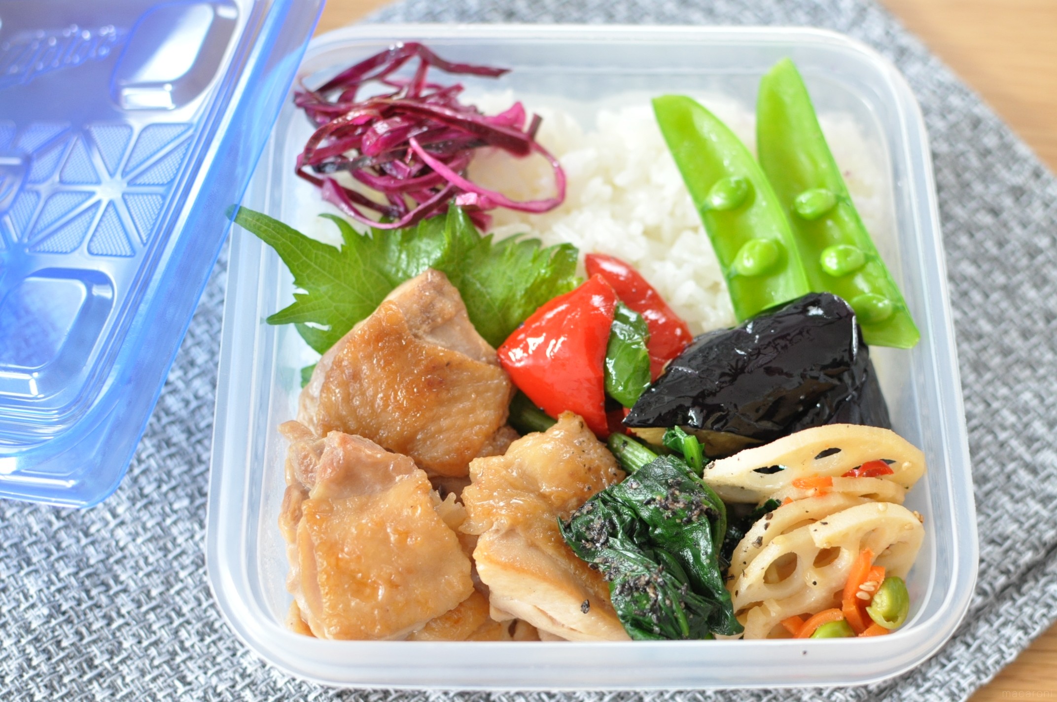弁当タッパ タッパー弁当のススメ。忙しい朝にもぴったりなメリットや使い方