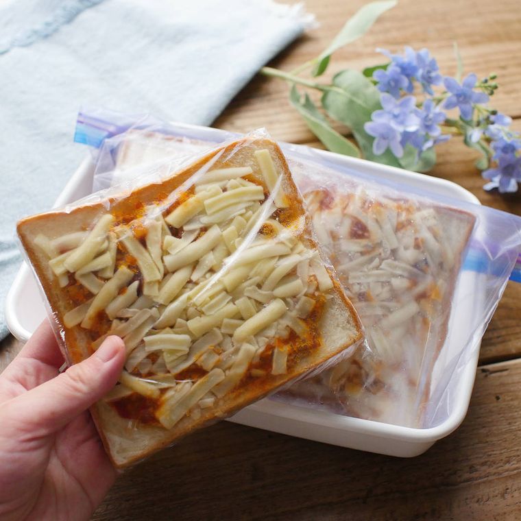 保存袋に入っているミートドリア風トースト