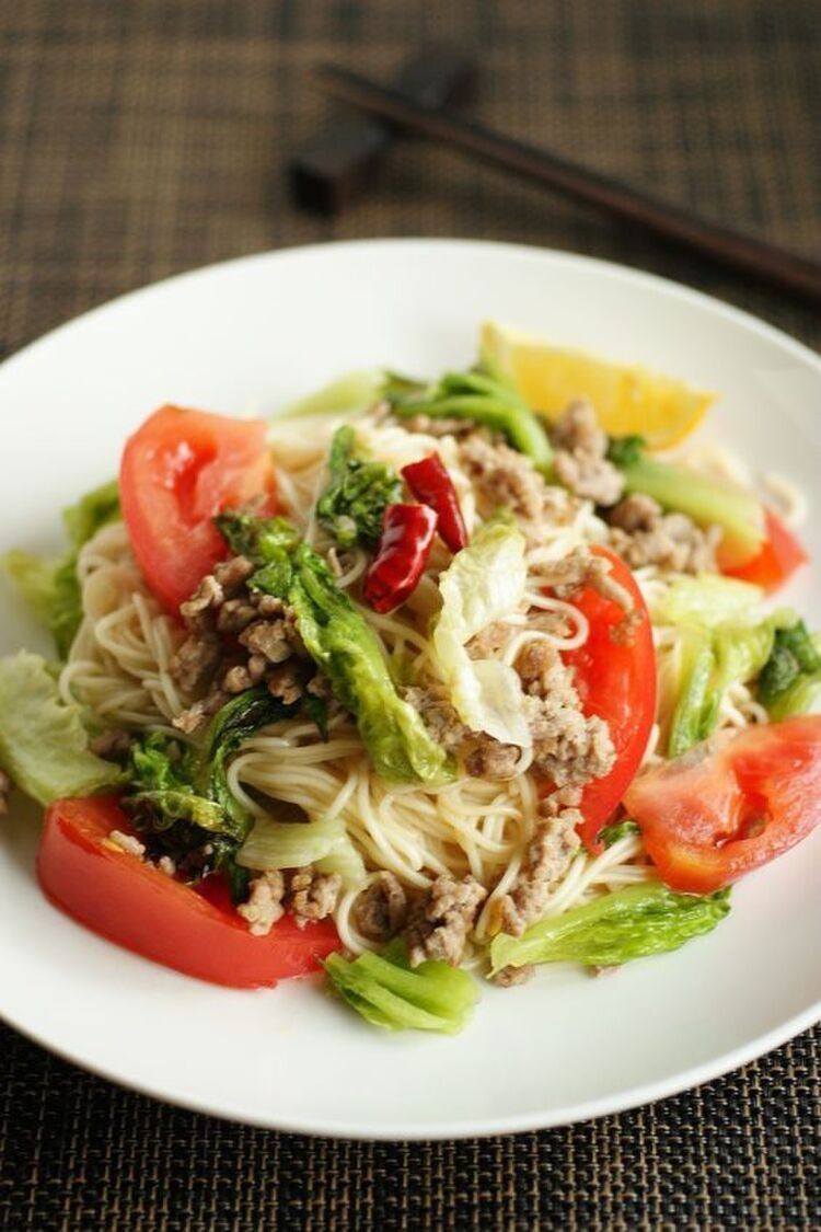 サラダも炒めものも！色々使える「サニーレタス」の人気レシピ15選の画像