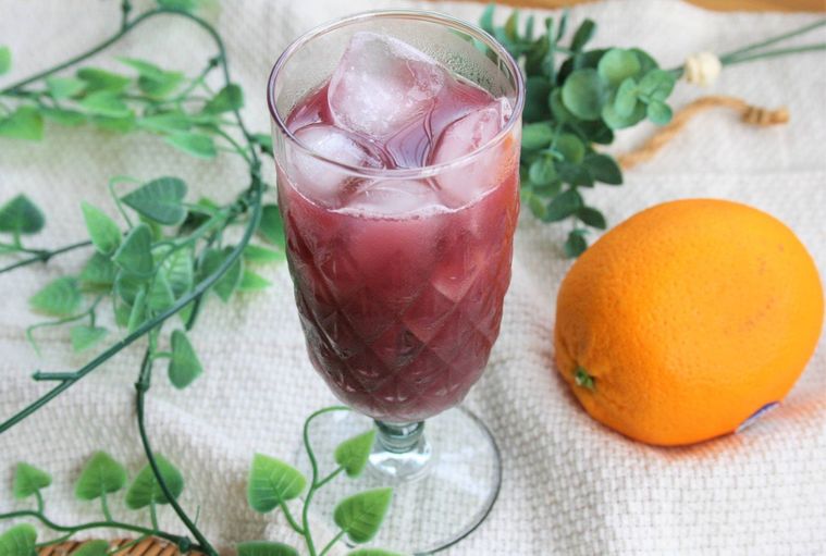 グラスに入ったカシスオレンジ