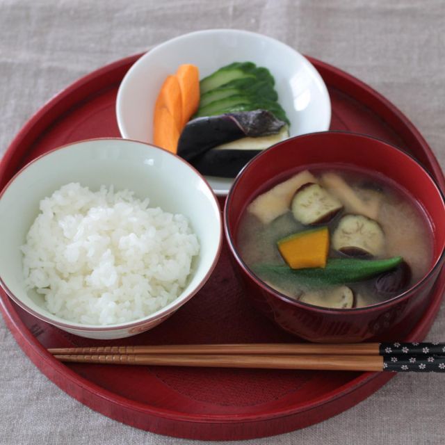 盛り付けの基本「青黄赤白黒」って?彩りを変えてすてきな食卓にの画像