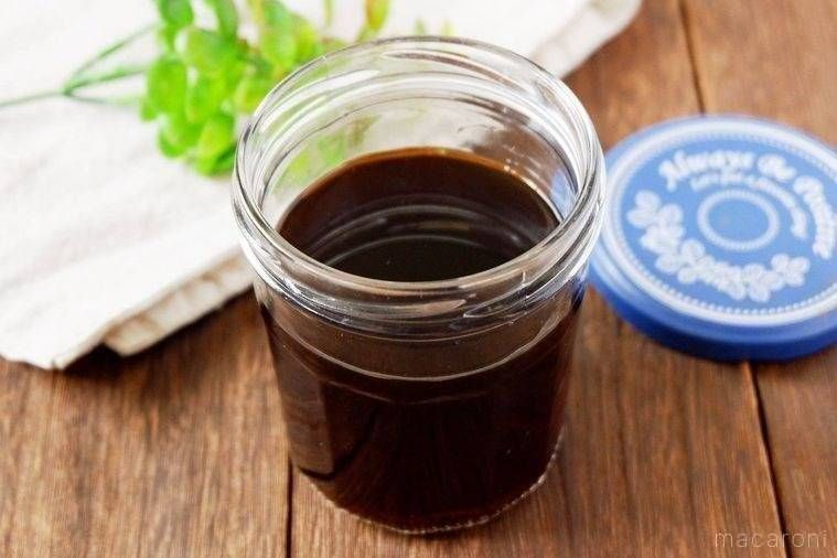 保存瓶に入っためんつゆ