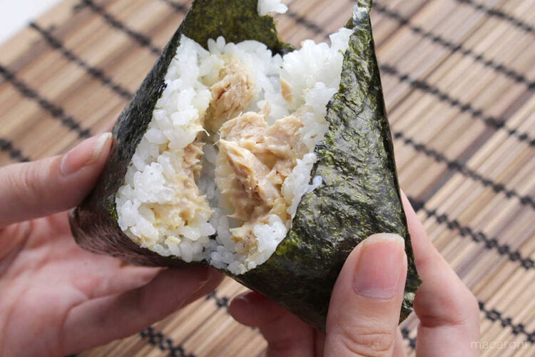 いま食べたいコンビニおにぎり35品を実食。ツナマヨランキング1位はどこ？の画像