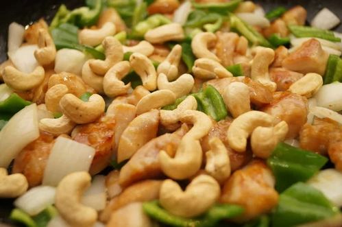 ワンパンで本格中華！素揚げ不要の『鶏肉のカシューナッツ炒め