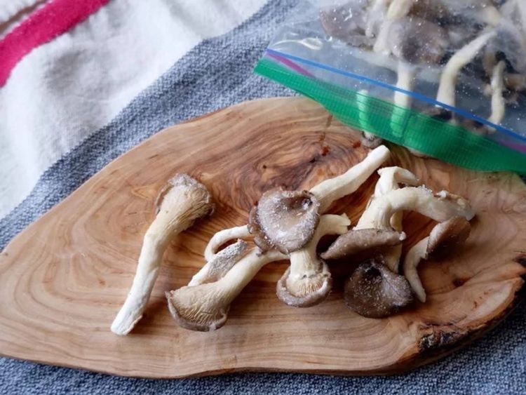 種類別 きのこを冷凍保存する方法とおすすめレシピ7選 Macaroni