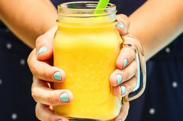 ストローを噛むのは心のsos クセに隠された意外な心理とは Macaroni