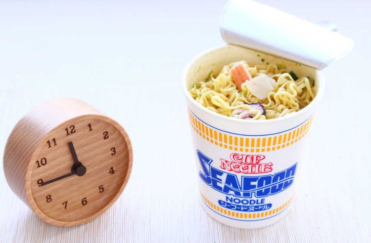 胸が熱くなる事実!カップヌードルは常温の水でそこそこ美味しく食べられるの画像