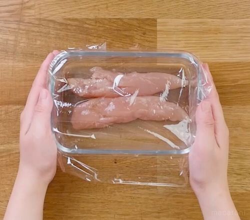さよならパサつき！「ささみ」をレンジで蒸す方法、教えます