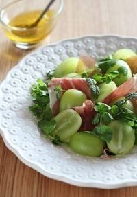 おもてなしにも 生ハムサラダ の人気レシピと盛り付けアイデア Macaroni