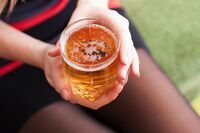 新発見 ノンアルコールビールが快眠をもたらすとわかった Macaroni