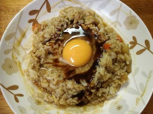 カレーに生卵 あり なし 関西の定番レシピを作って食べてみた Macaroni