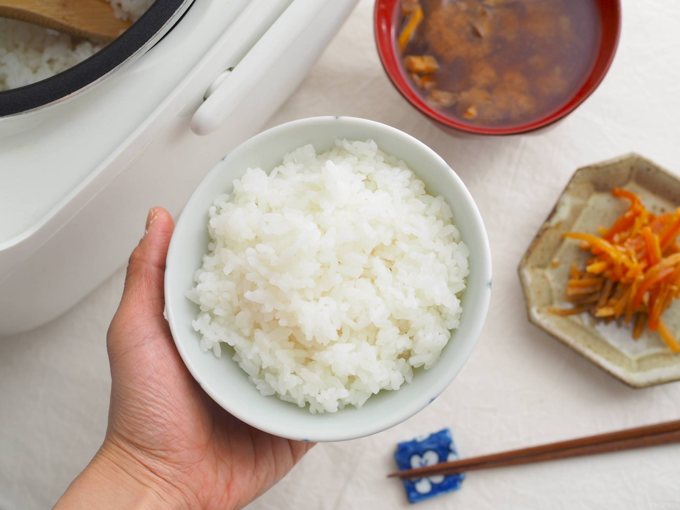 お米1合は何グラム?炊く前・浸水後・炊いたあとの重さについて解説 - macaroni