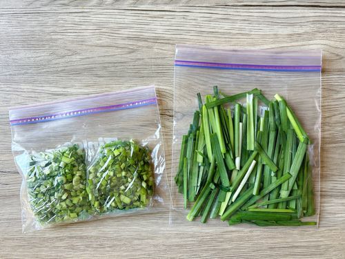 【野菜ソムリエ解説】今すぐできるニラの冷凍保存法。おいしさや栄養は変わる？