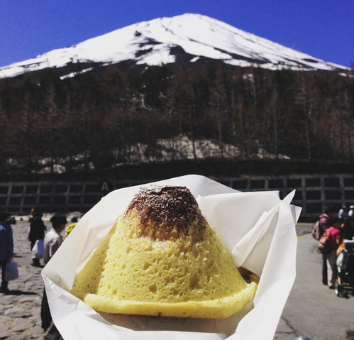 五合目名物の「富士山めろんぱん」とは？サービスエリアなどの富士山