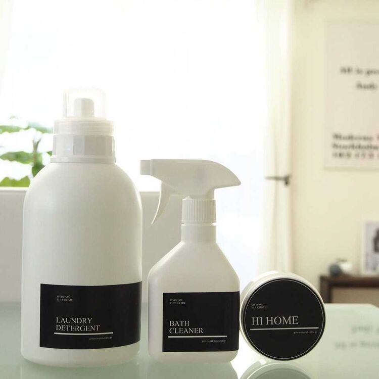 モノトーン派の大本命 セリア スプレーボトル でキッチンを白く美しく 2ページ目 Macaroni