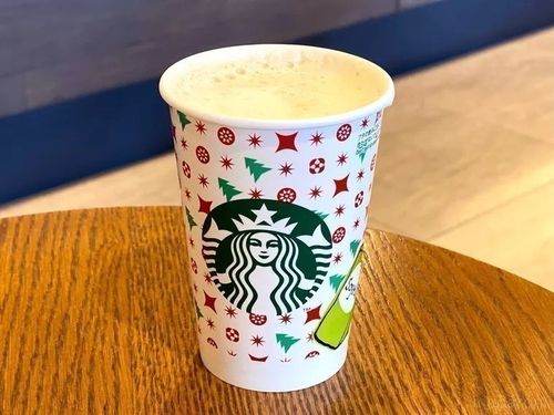 カップに入ったスターバックスのソイラテ