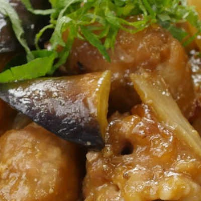 丸め技でボリューム増し増し作戦!豚こまボールの味噌炒め