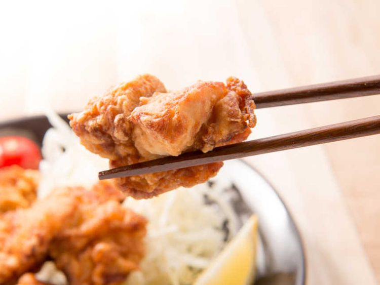 唐揚げは小麦粉と片栗粉 どっちがいい サクサクに仕上げる粉使いテク Macaroni