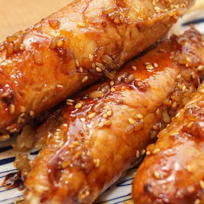 ビールのお供にイチ押し!「肉巻きおにぎり棒」は食べやすくて調理も超簡単♩