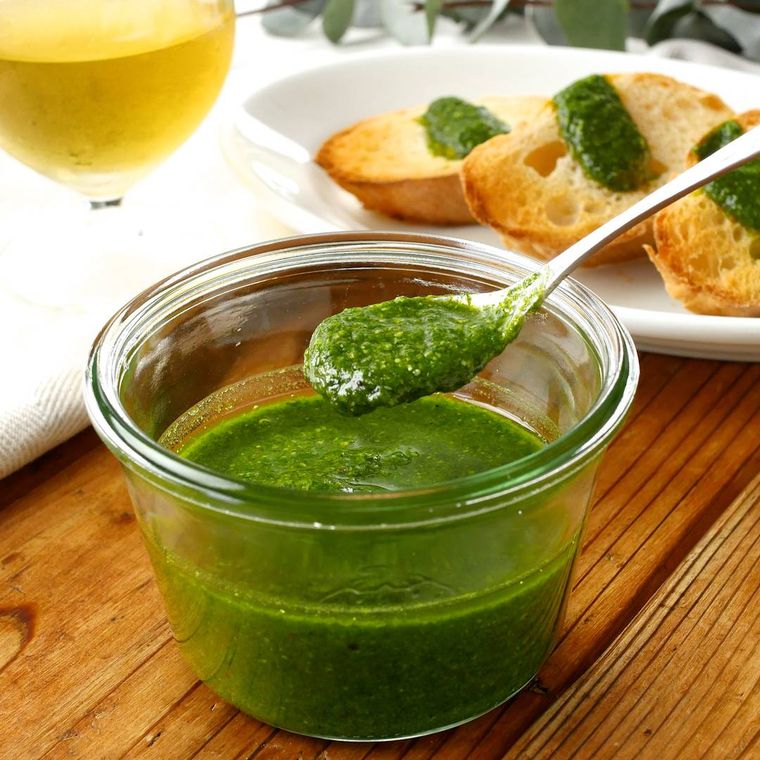 瓶に入った大葉ジェノベーゼソース