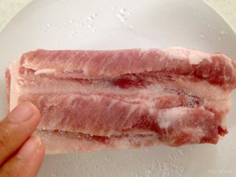 「塩豚」の作り方＆人気の活用レシピ。作り置きして便利に使いこなせ！ macaroni