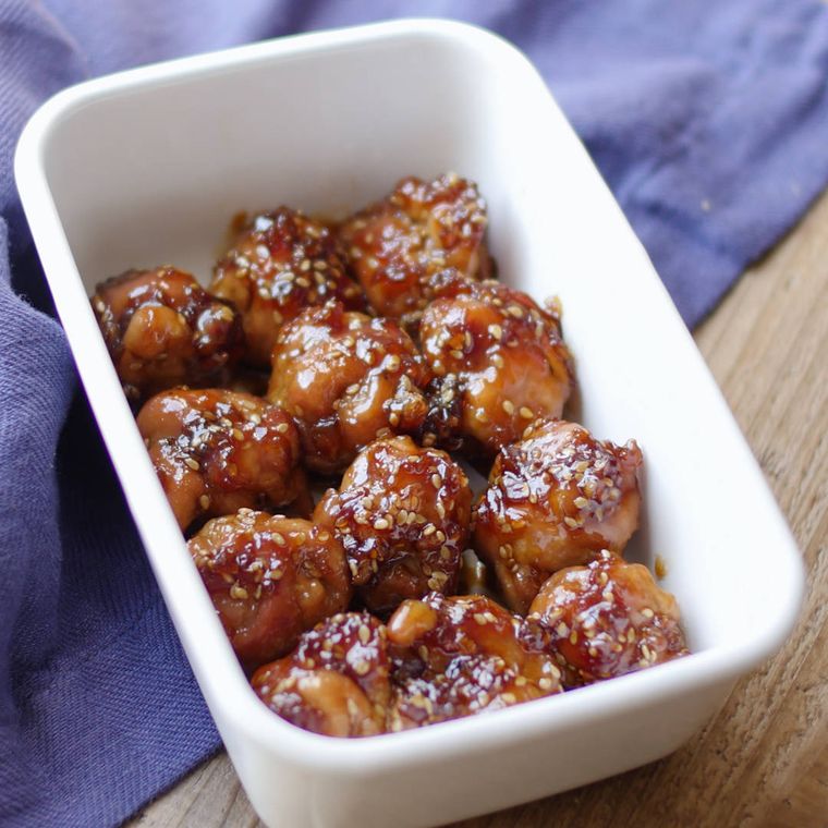 容器に入った豚こまボールの油淋鶏ユーリンチー風