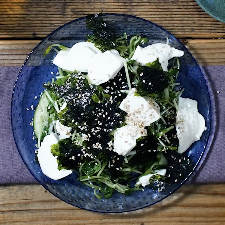 チョレギサラダ」の基本レシピ。具材には何を使う？ - macaroni