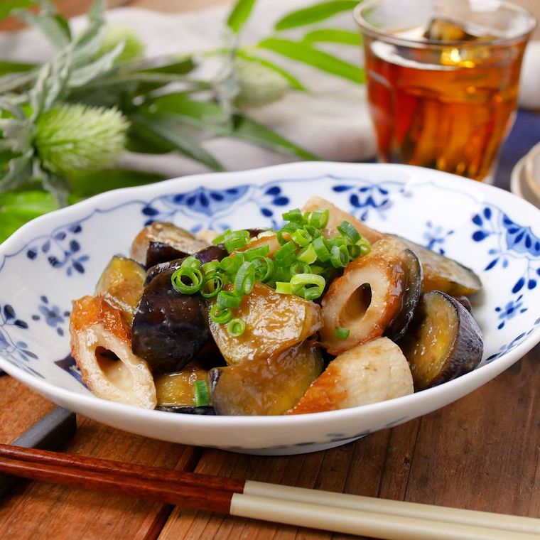 ご飯がすすむなすとちくわの甘辛味噌炒め