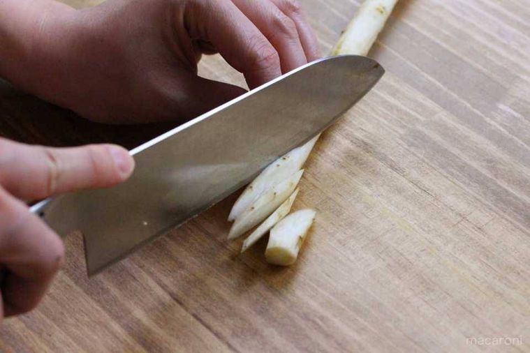 裏技3つで即完成!簡単すぎる「きんぴらごぼう」のレシピの画像