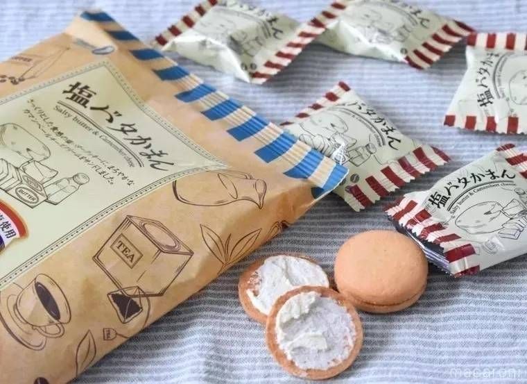 塩バタかまんのパッケージと中身