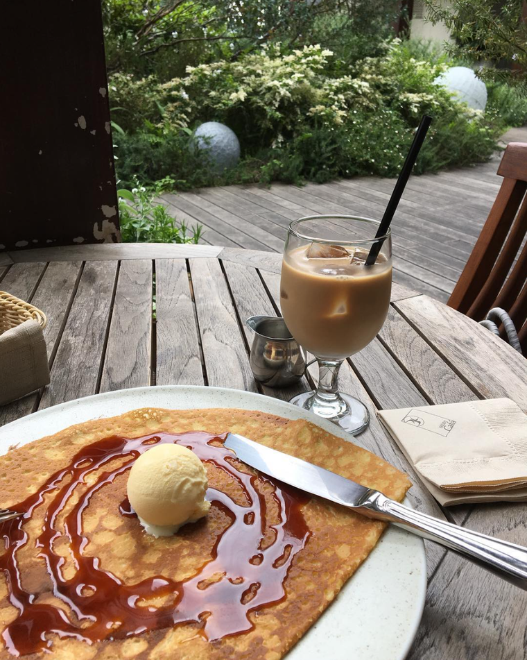 ブレッツ カフェ クレープリーのテラスの様子