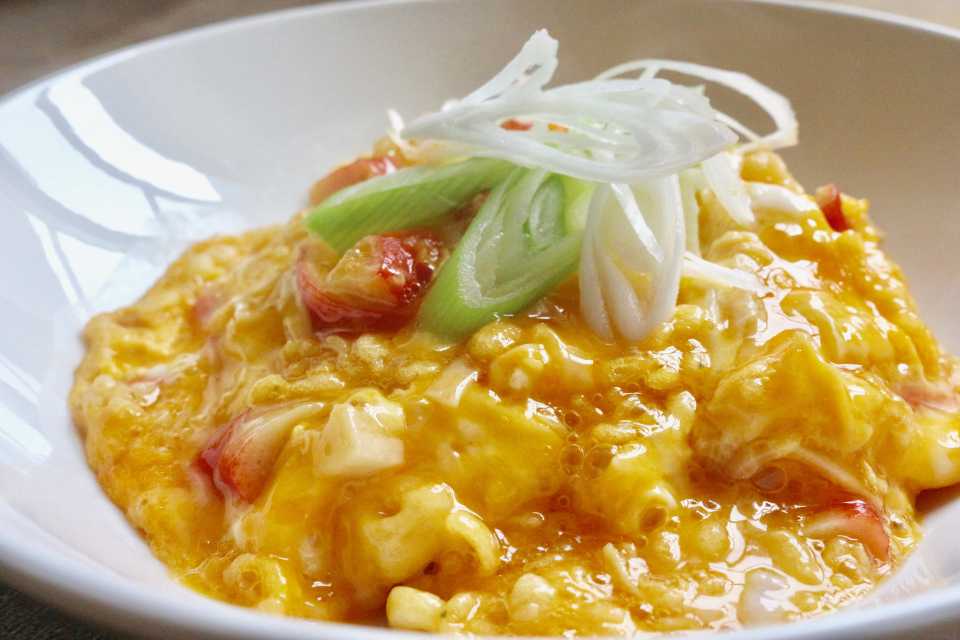 たまごソムリエの黄金比 つゆが決め手の究極の 玉子丼 時短テク満載アレンジ 2ページ目 Macaroni